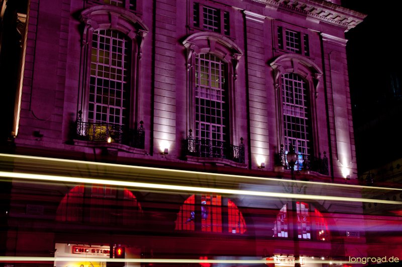 Moving: Picadilly Circus V