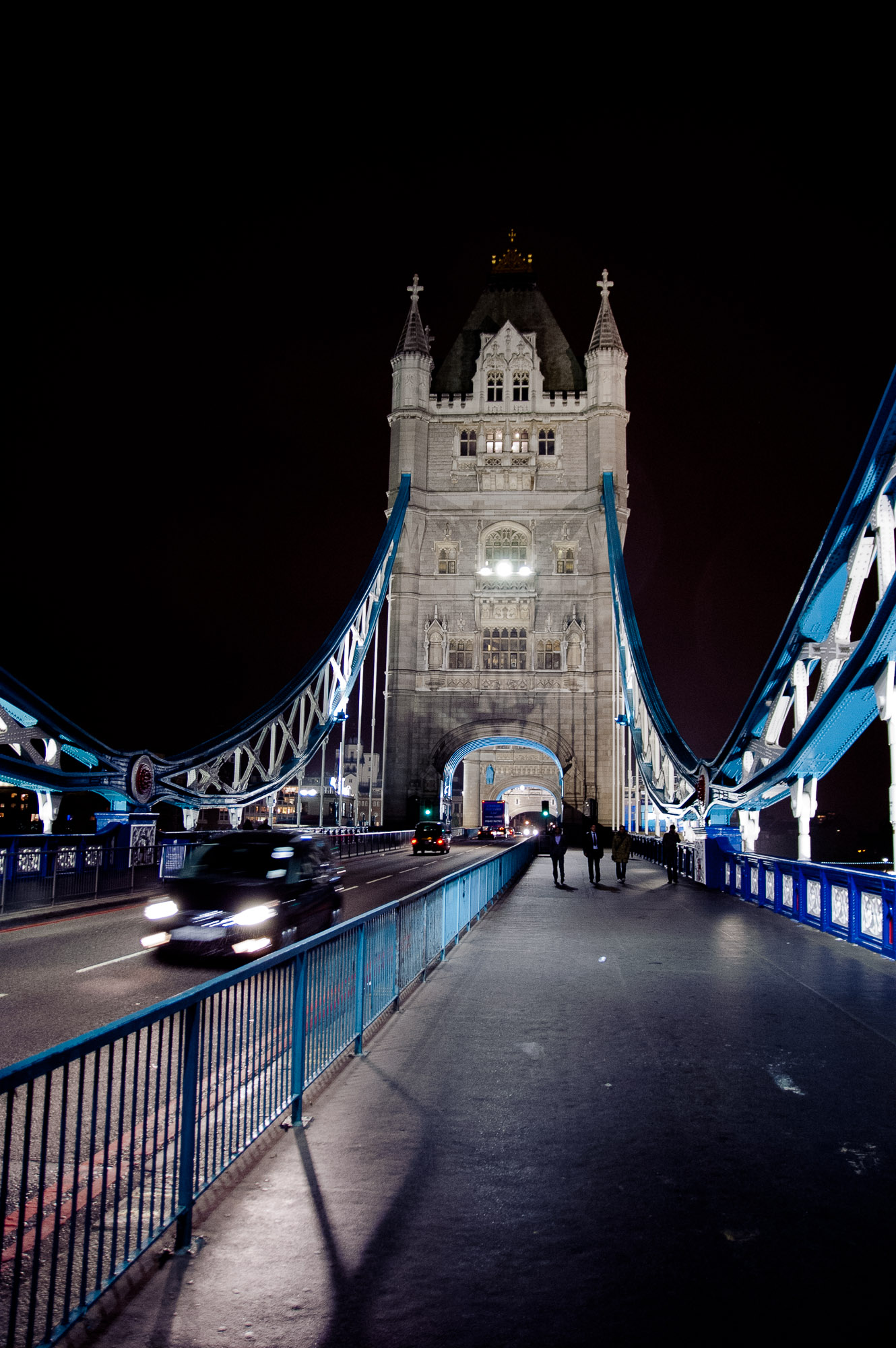 Moving: Tower Bridge IV