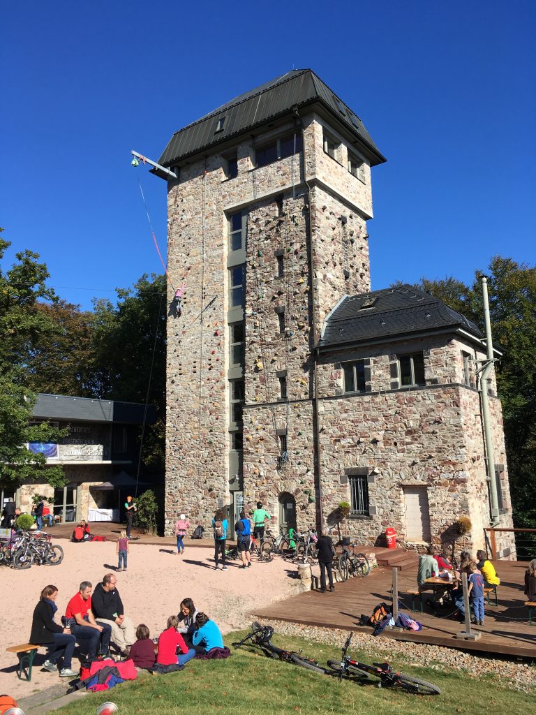 Der Kletter- und Aussichtsturm